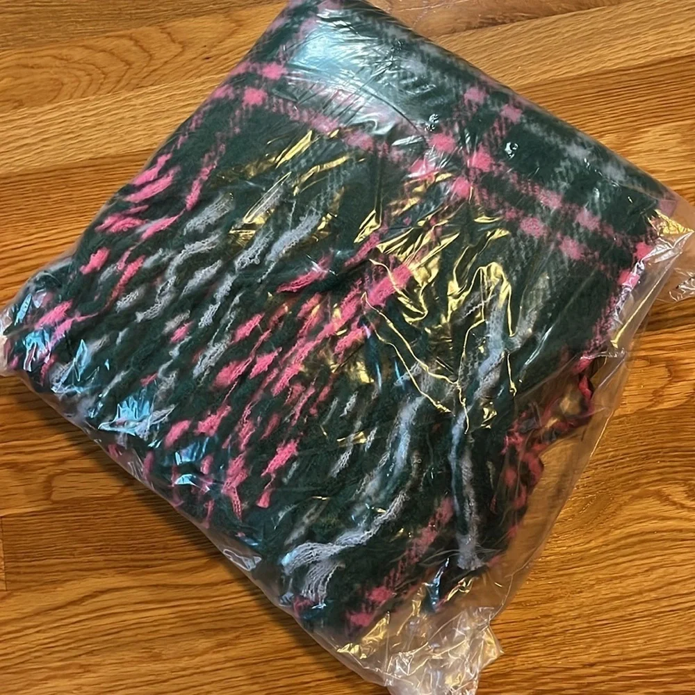 Anthropologie Tartan Plaid Throw Blanket NWT